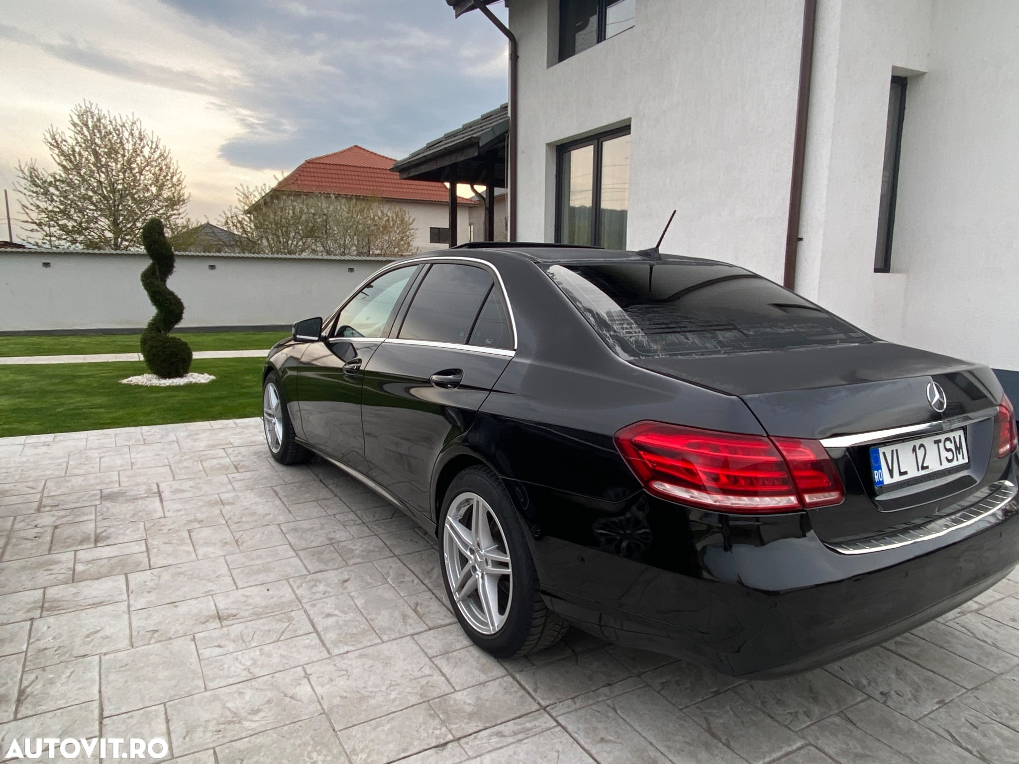 Mercedes-Benz E 200 BlueTEC 7G-TRONIC - 5