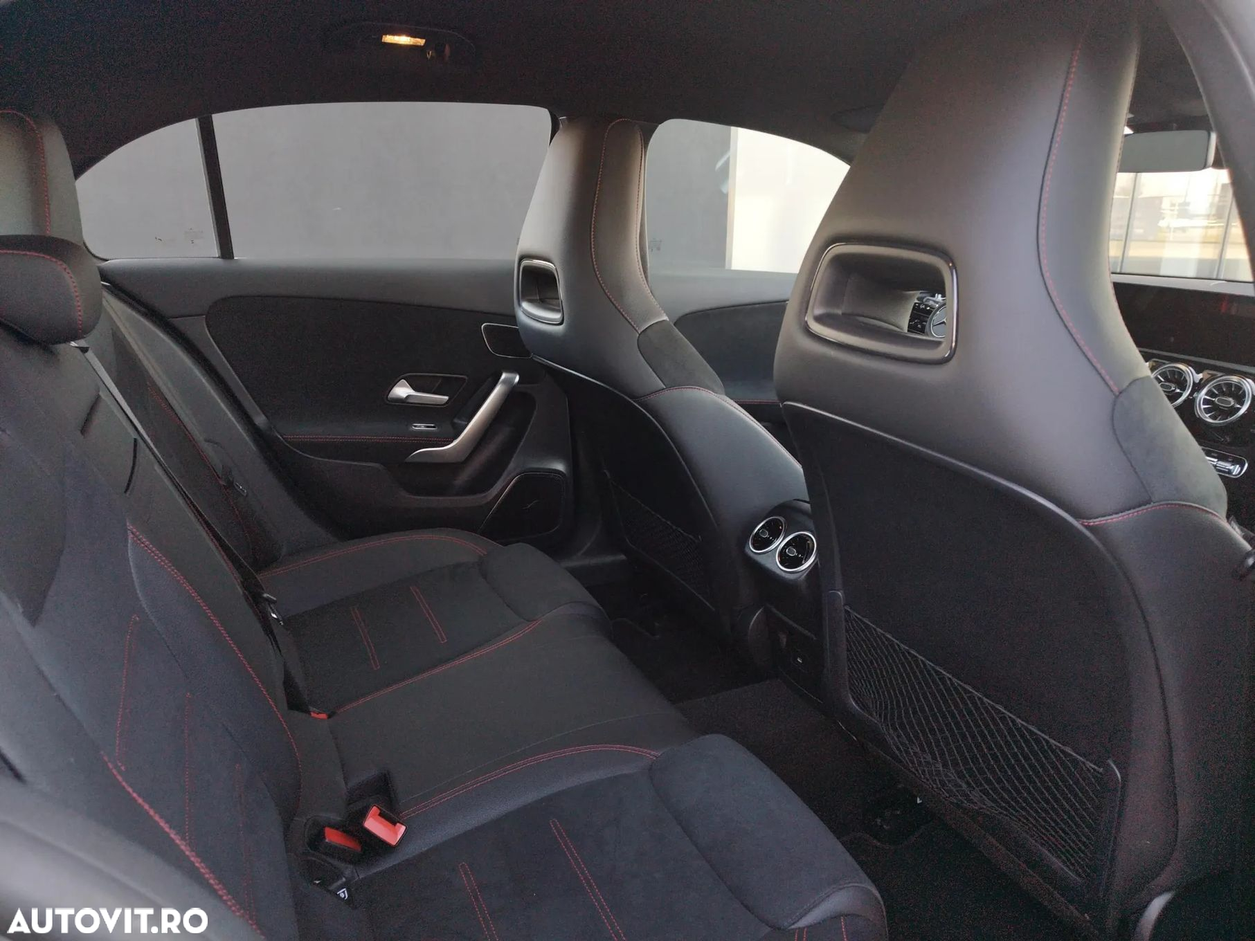 Mercedes-Benz A - 12