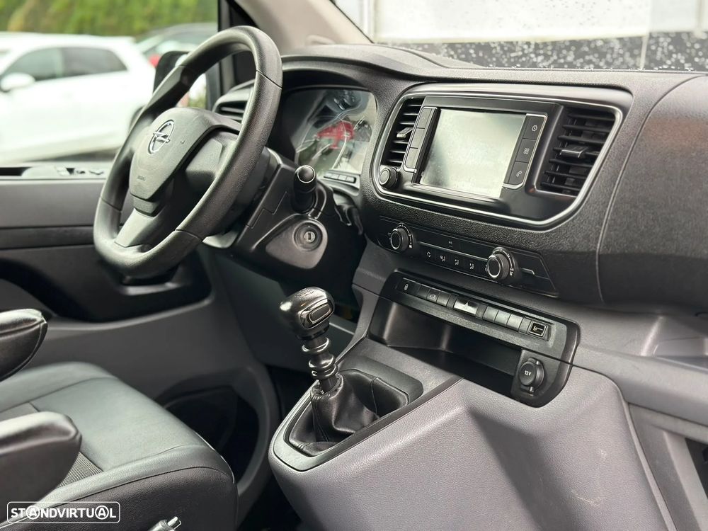 Opel Vivaro 1.5 - 12