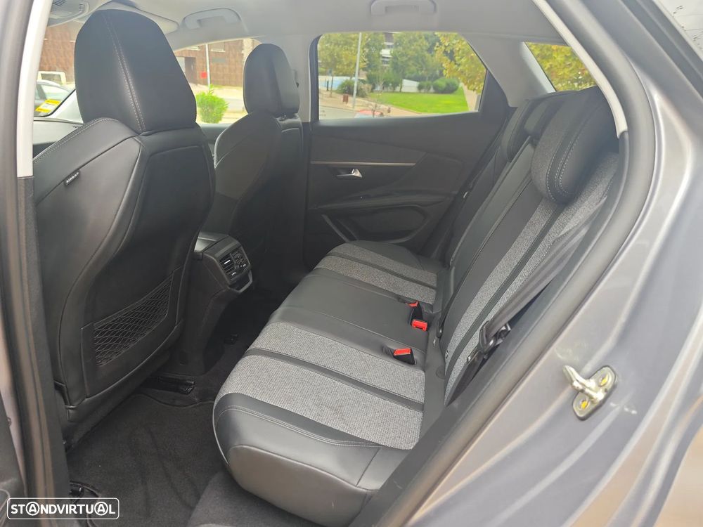 Peugeot 3008 1.2 PureTech Allure - 7