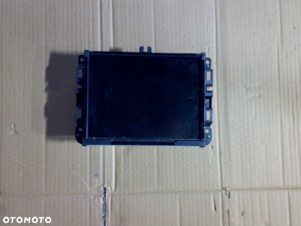 jeep cherokee kl 2014 - wyświetlacz radio panel harman navi monitor - 1