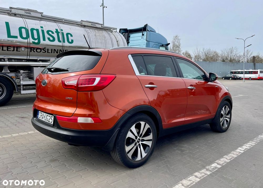 Kia Sportage 2.0 CRDI 4WD Automatik Spirit - 5