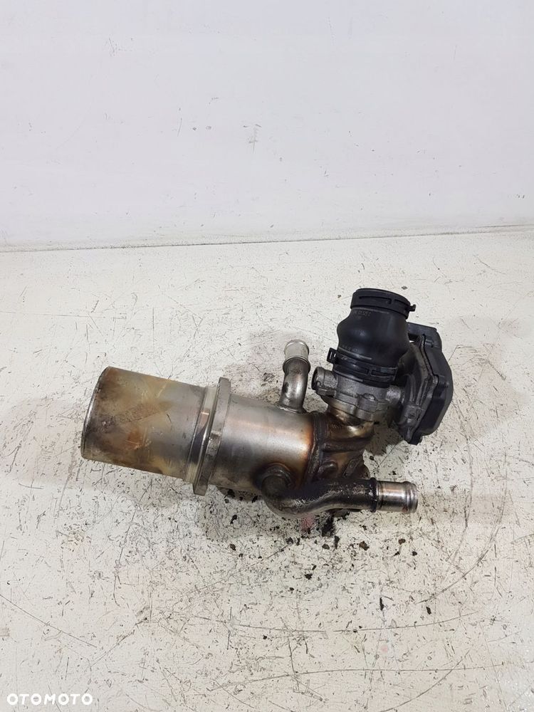 zawór egr chłodniczka spalin 04l131512a audi a6 c7 a4 b8 lift 2.0 tdi csu - 7