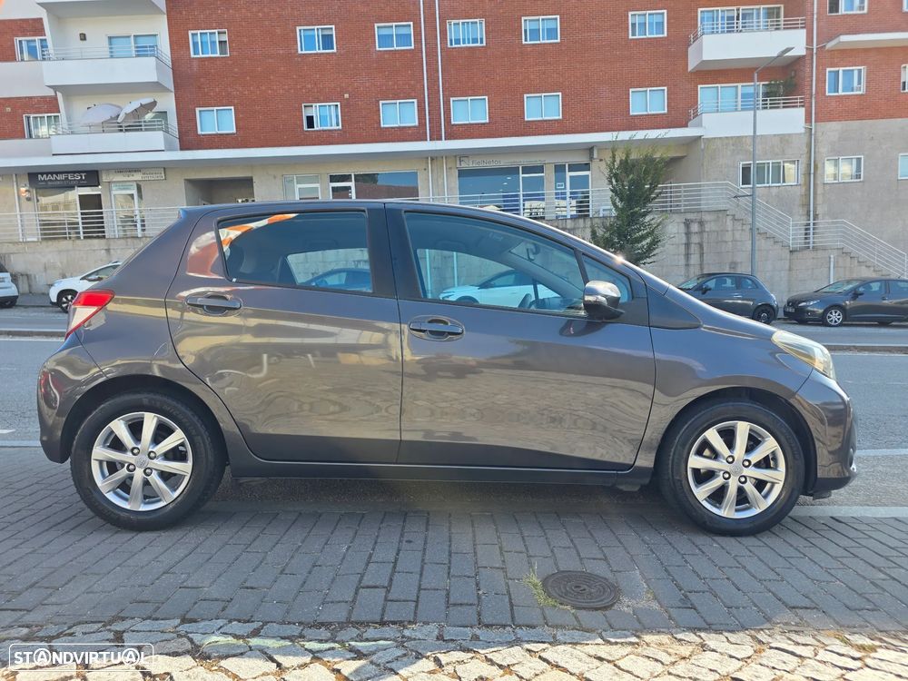 Toyota Yaris 1.0 VVT-i Comfort+P.Style - 6