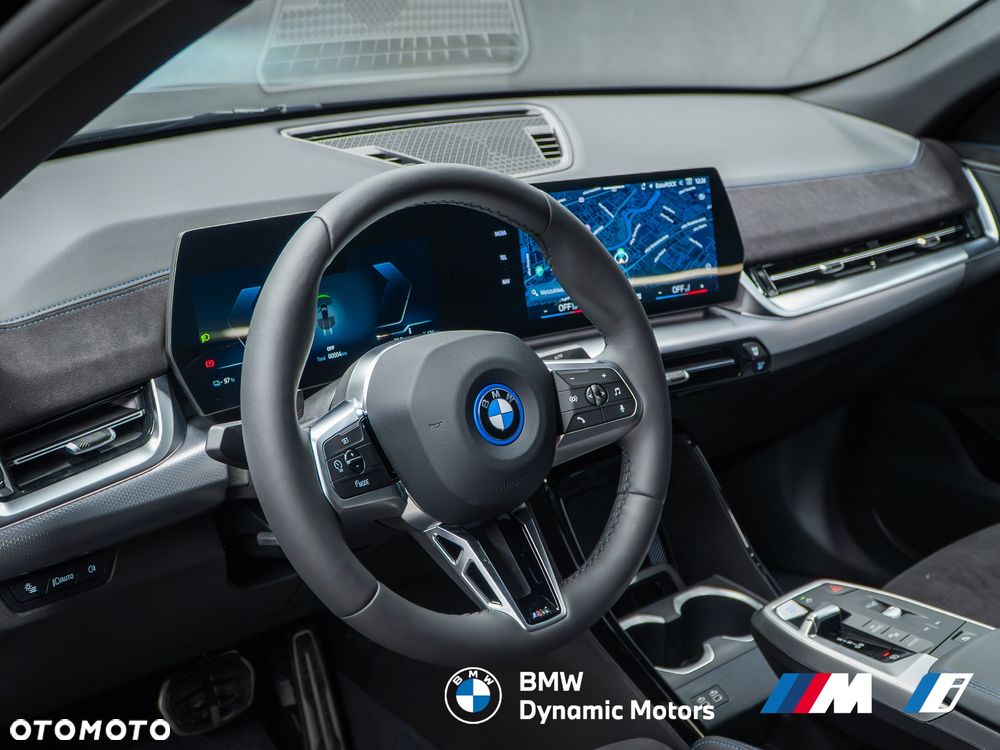 BMW iX2 eDrive20 - 17
