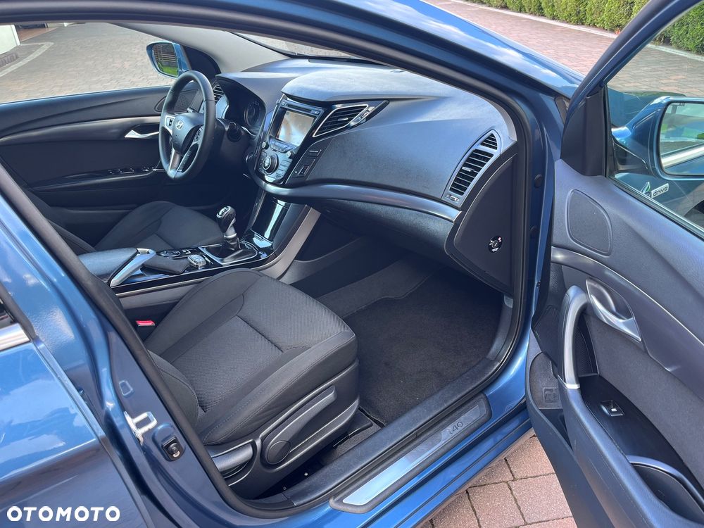 Hyundai i40 Kombi 1.6 Trend - 17