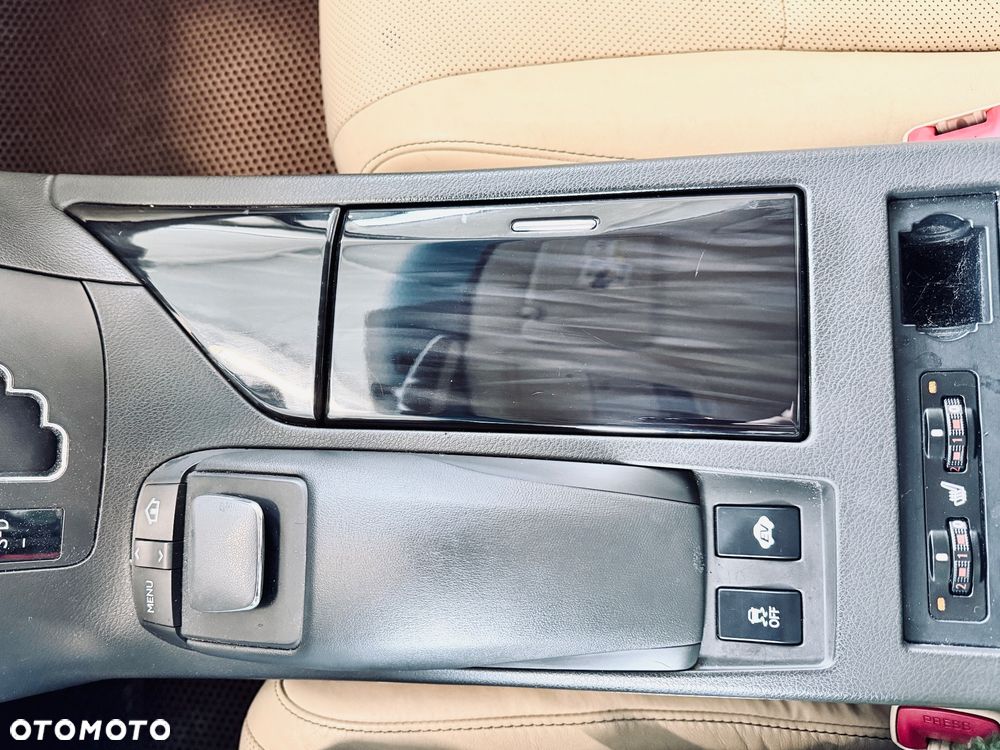 Lexus RX 450h Elite Navi - 28