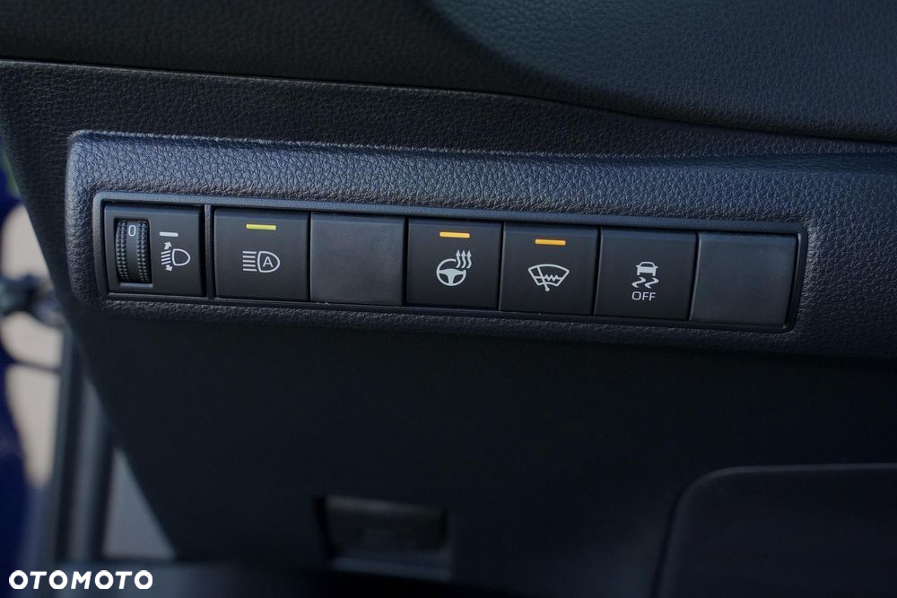 Suzuki Swace 1.8 Hybrid Premium Plus CVT - 13