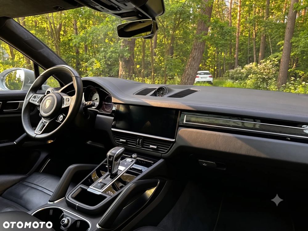 Porsche Cayenne - 9