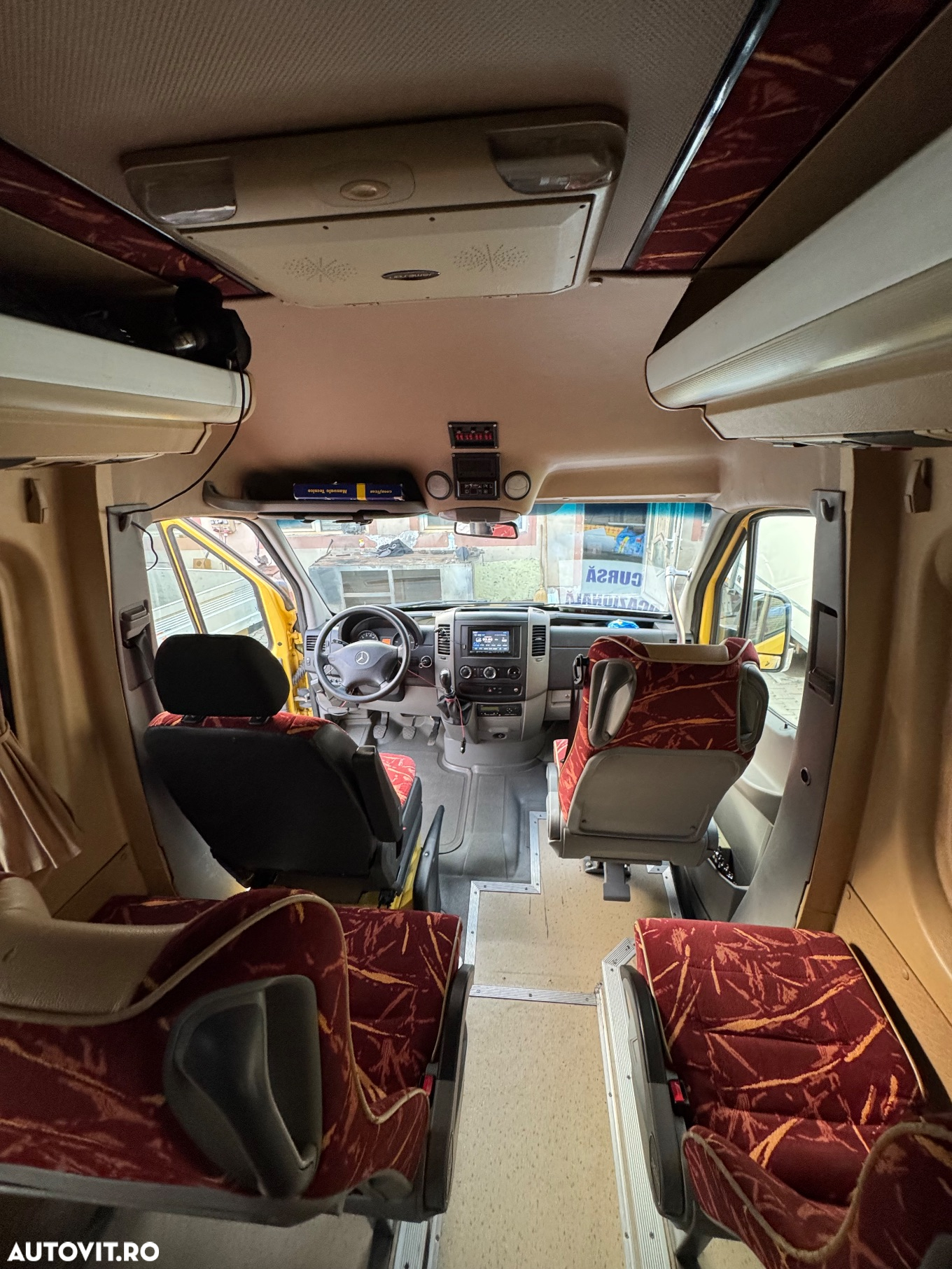 Mercedes-Benz Sprinter - 6