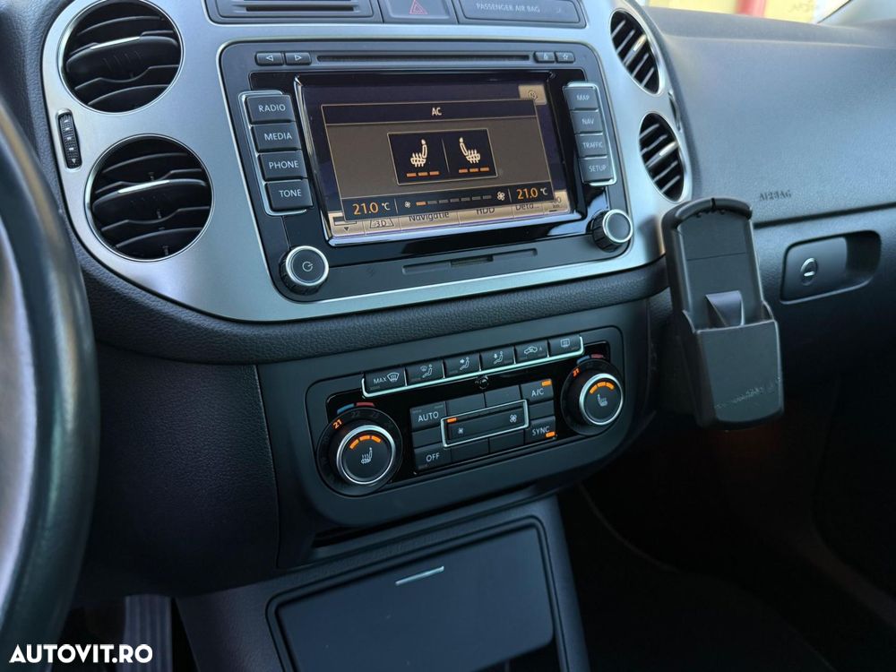 Volkswagen Tiguan 2.0 TDI DPF 4Motion BlueMotion Technology DSG Cup Sport & Style - 10