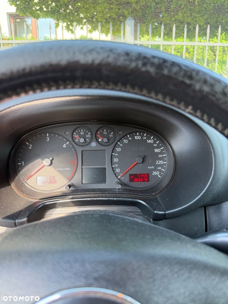 Audi A3 3-drzwiowe 1.9 TDI Attraction - 12