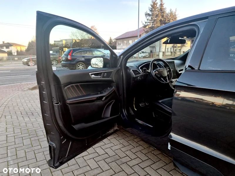 Ford Edge - 12