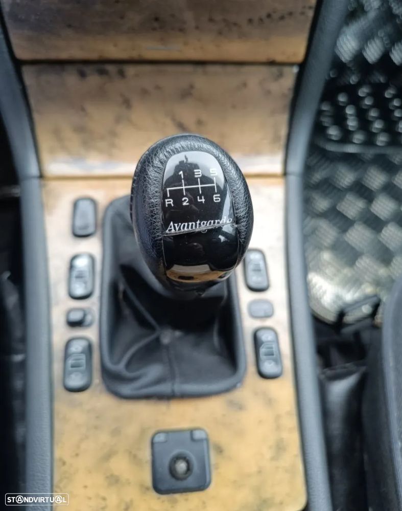 Mercedes-Benz E 220 CDI Avantgarde - 4