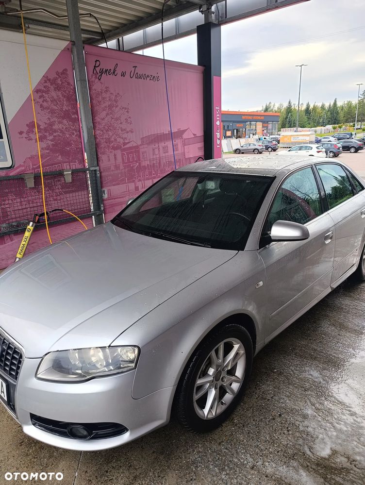 Audi A4 Limousine - 5