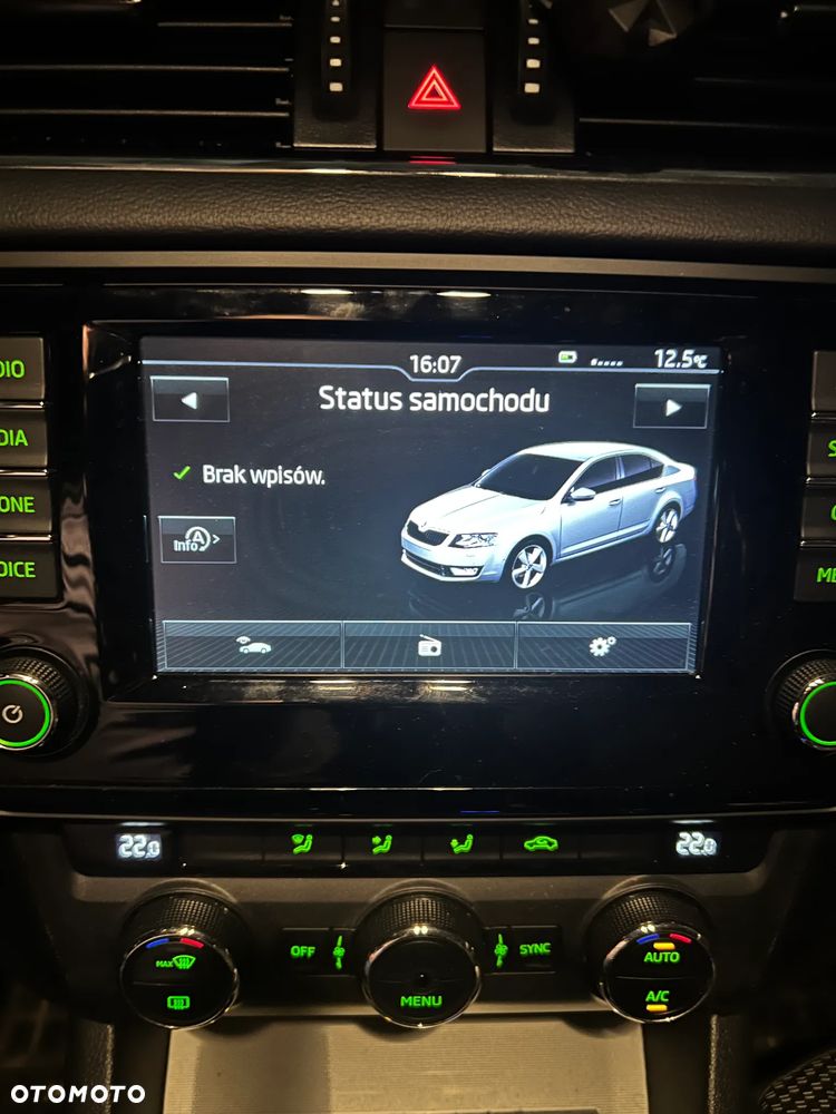 Skoda Octavia 1.6 TDI Ambition DSG - 8