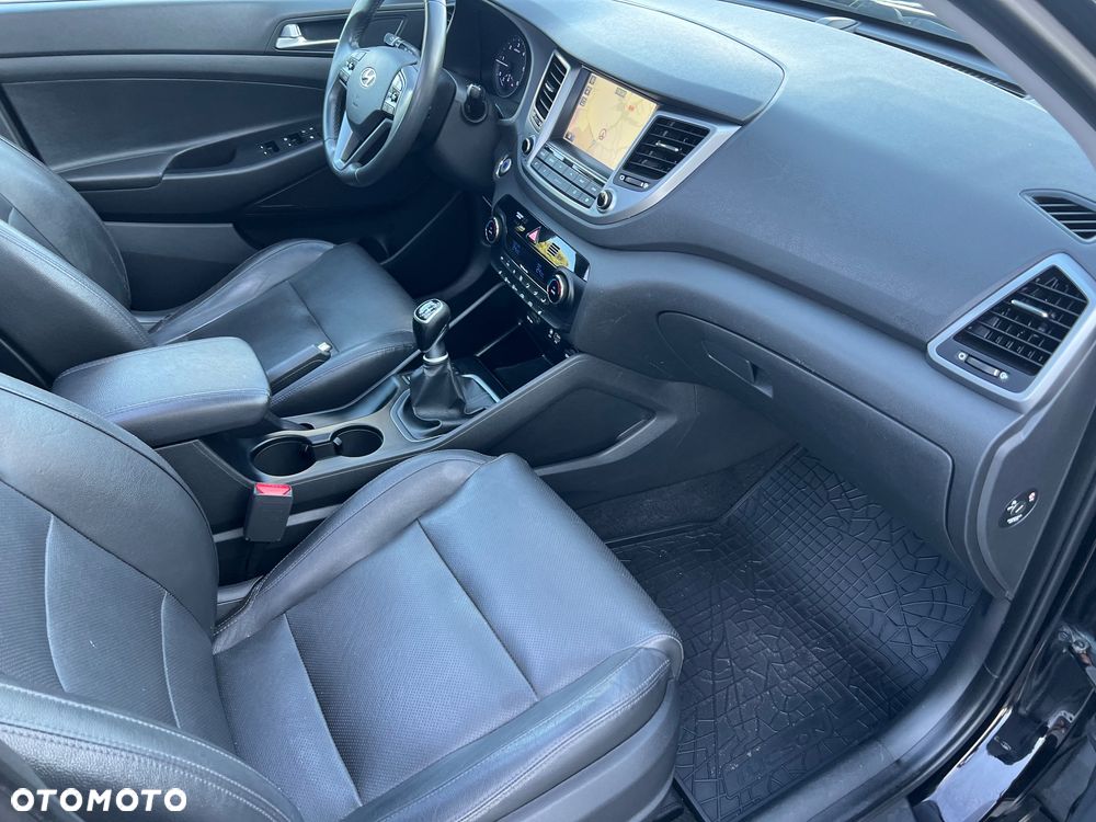 Hyundai Tucson blue 1.7 CRDi 2WD Style - 25