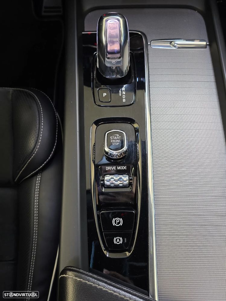 Volvo XC 40 - 18