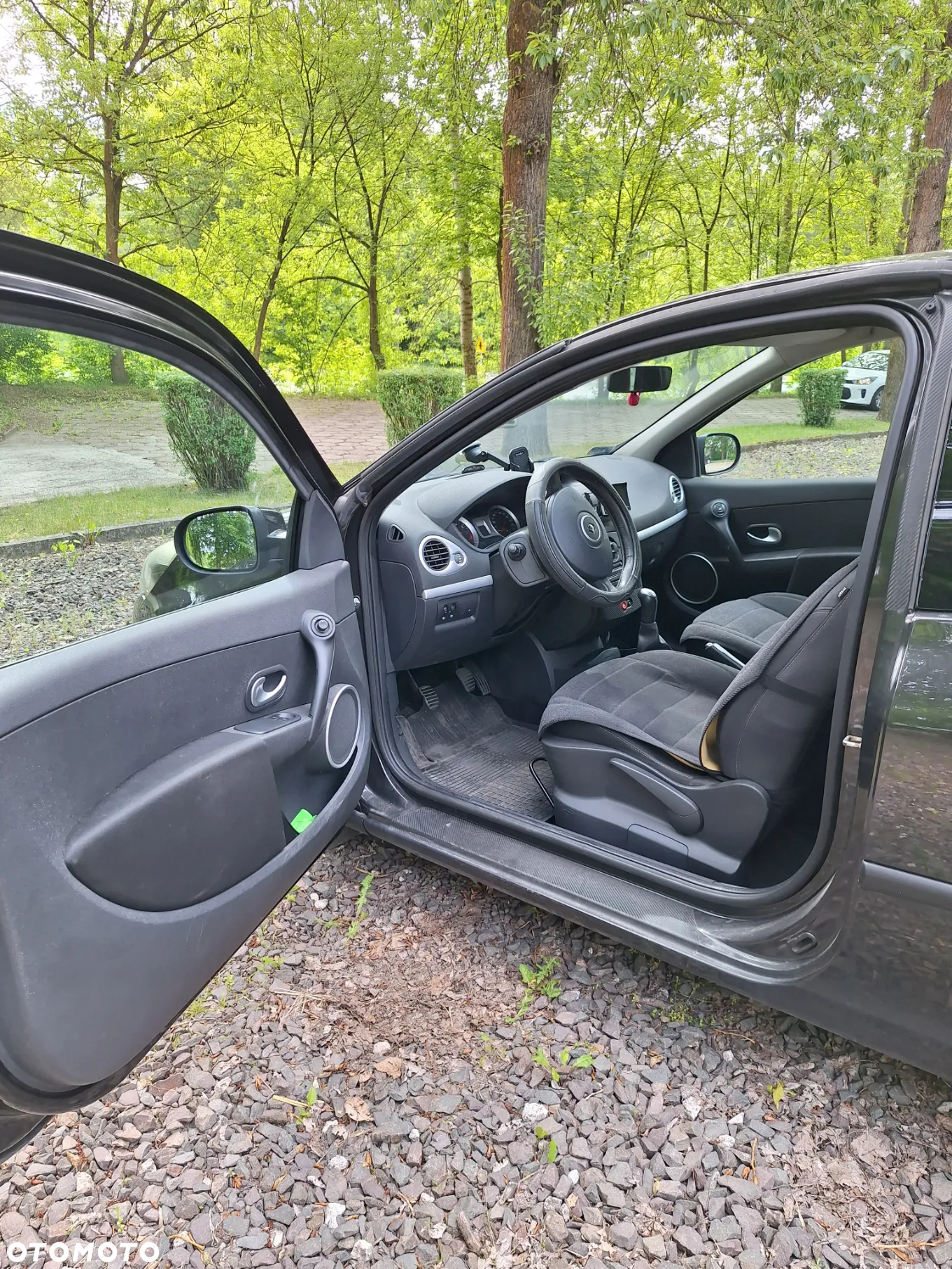 Renault Clio 1.2 16V 75 Collection - 8