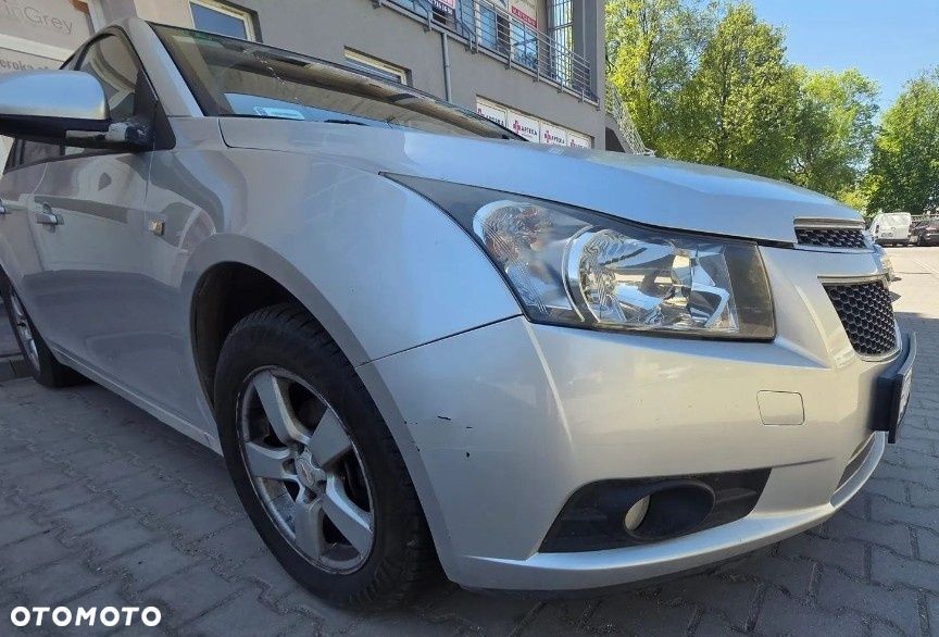 Chevrolet Cruze - 4