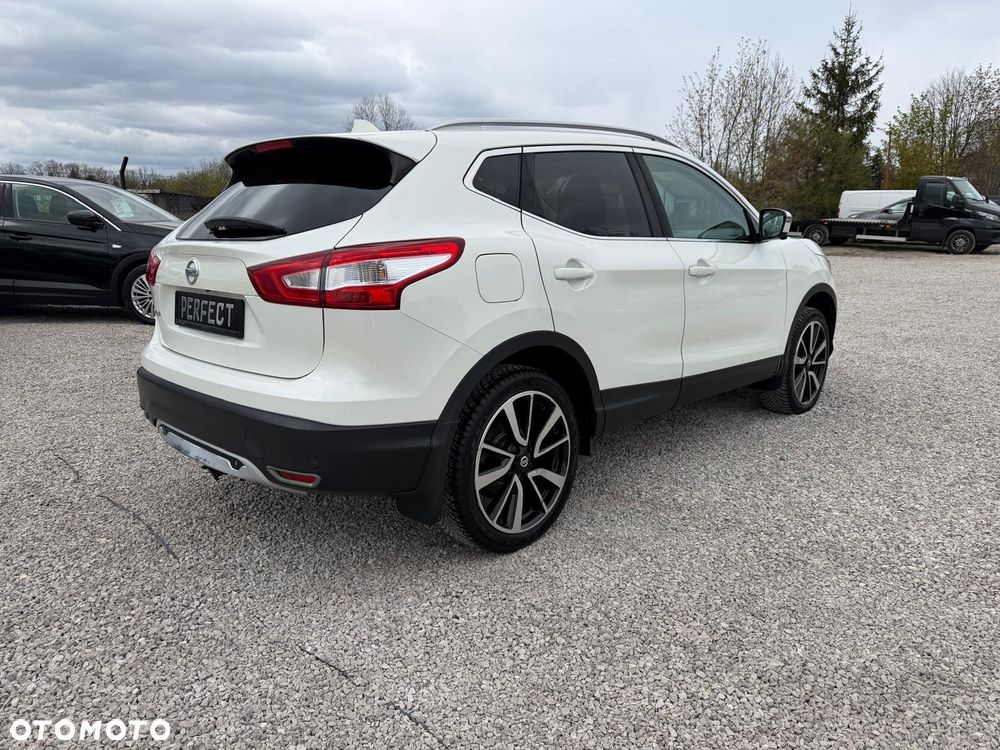 Nissan Qashqai 1.6 DCi Tekna EU6 - 13