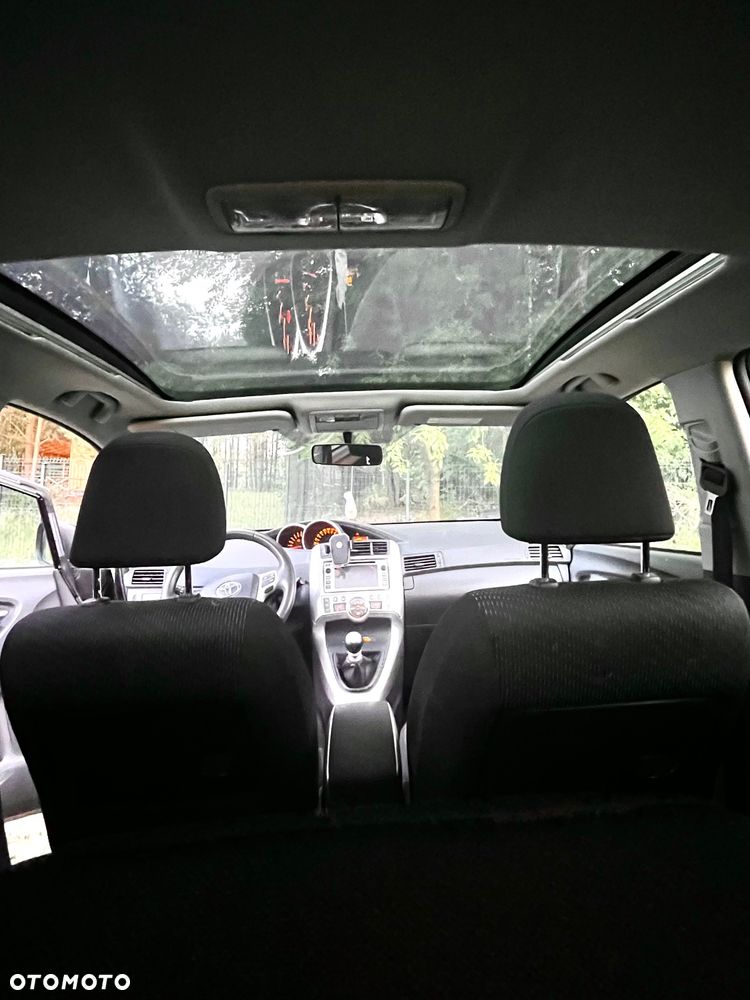 Toyota Verso 1.8 Premium EU5 - 11