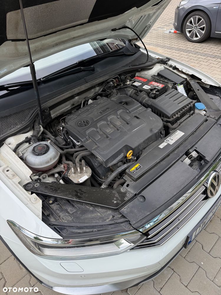 Volkswagen Passat Alltrack 2.0 TDI SCR 4Motion DSG - 17