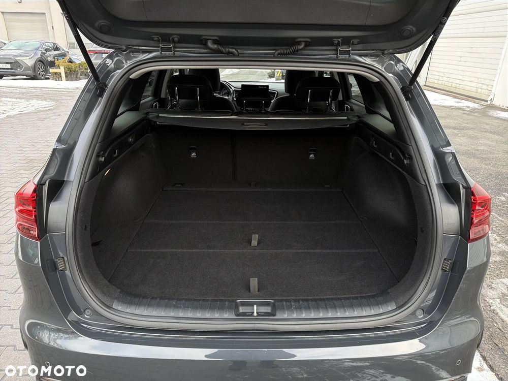 Kia Ceed 1.5 T-GDI Tribute - 18