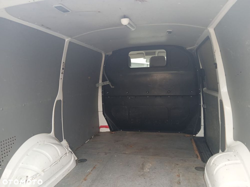 Volkswagen Transporter - 22