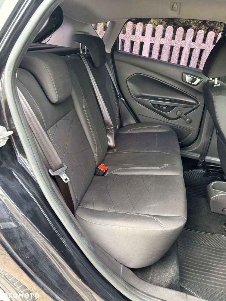 Ford Fiesta - 16