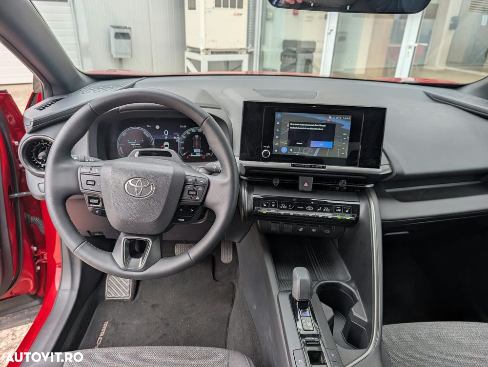 TOYOTA C-HR 2026 — imagine 13