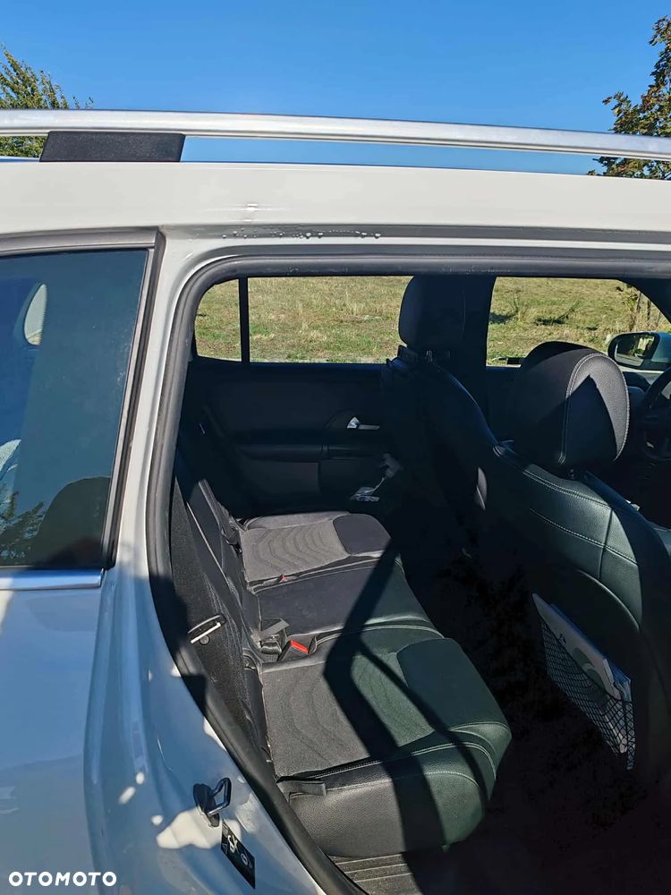 Mercedes-Benz GLB 200 d 8G-DCT - 14