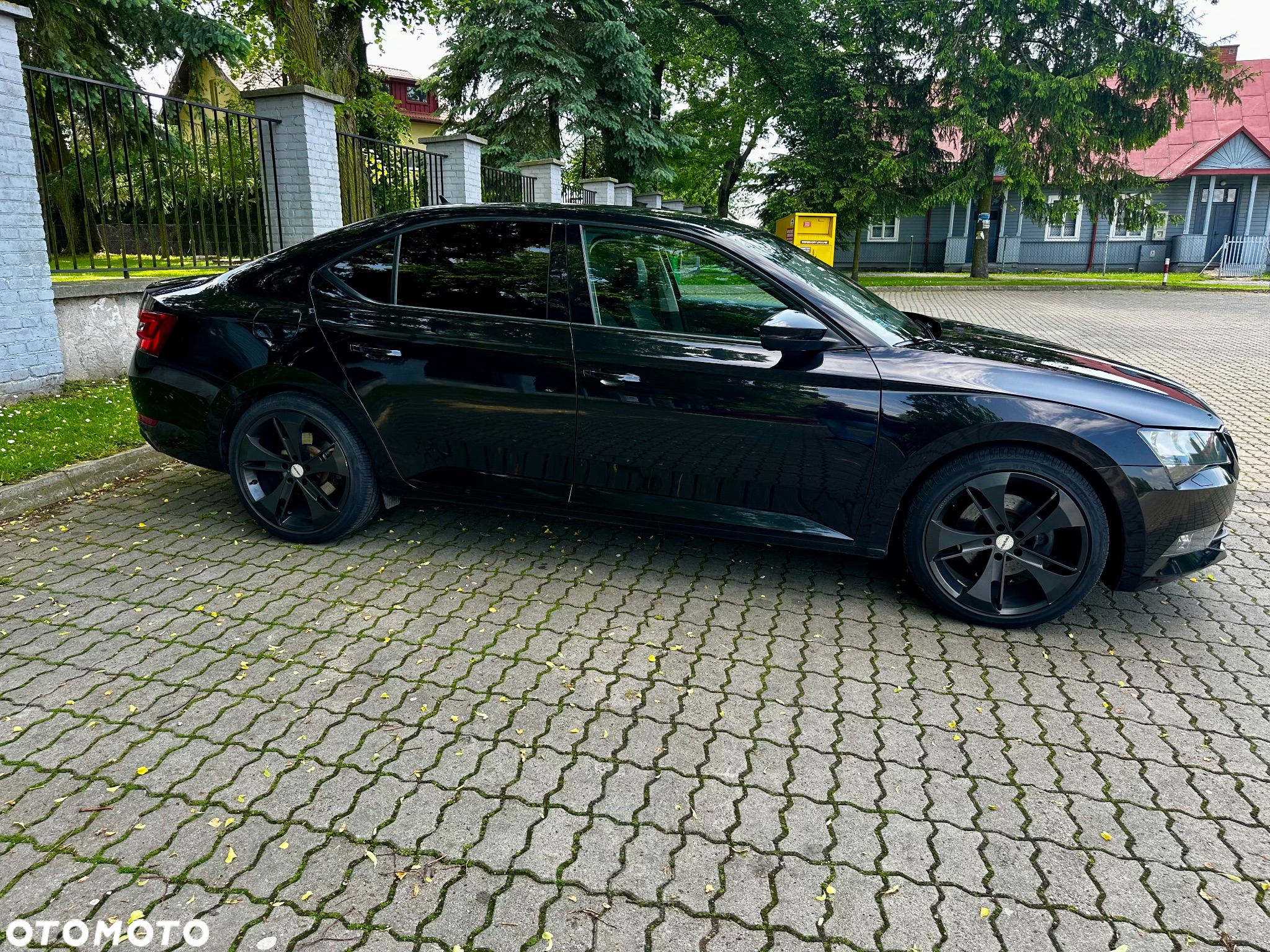 Skoda Superb 2.0 TDI Active DSG7 - 4