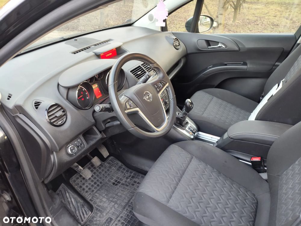 Opel Meriva - 12