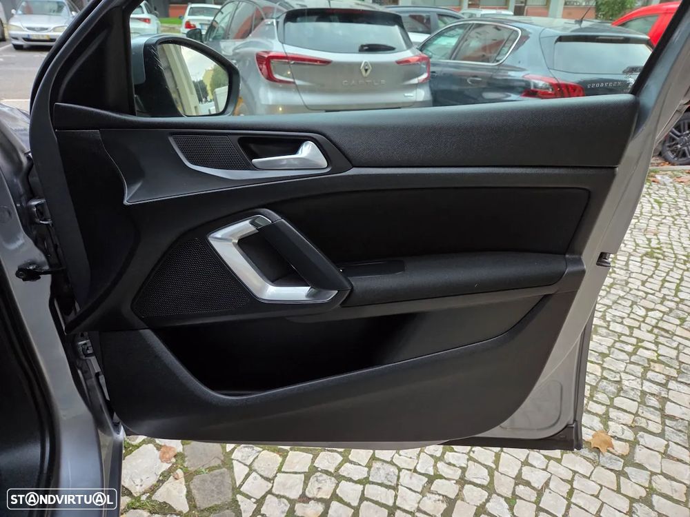 Peugeot 308 PureTech 130 GPF EAT8 Stop & Start Tech Edition - 20