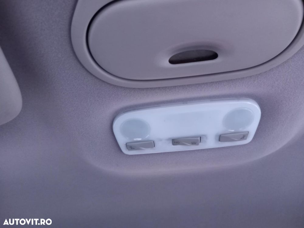 Renault Scenic 2.0 16V 140 CVT Bose Edition - 39