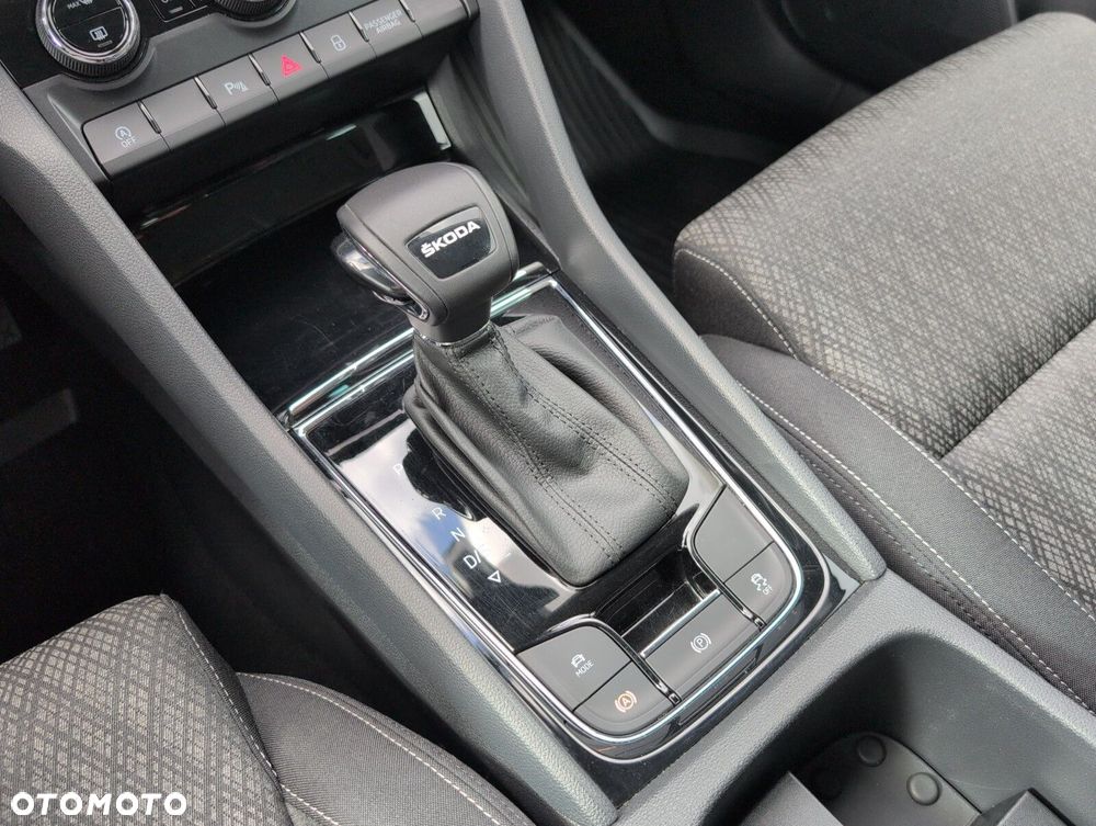 Skoda Karoq 1.5 TSI ACT Selection DSG - 30