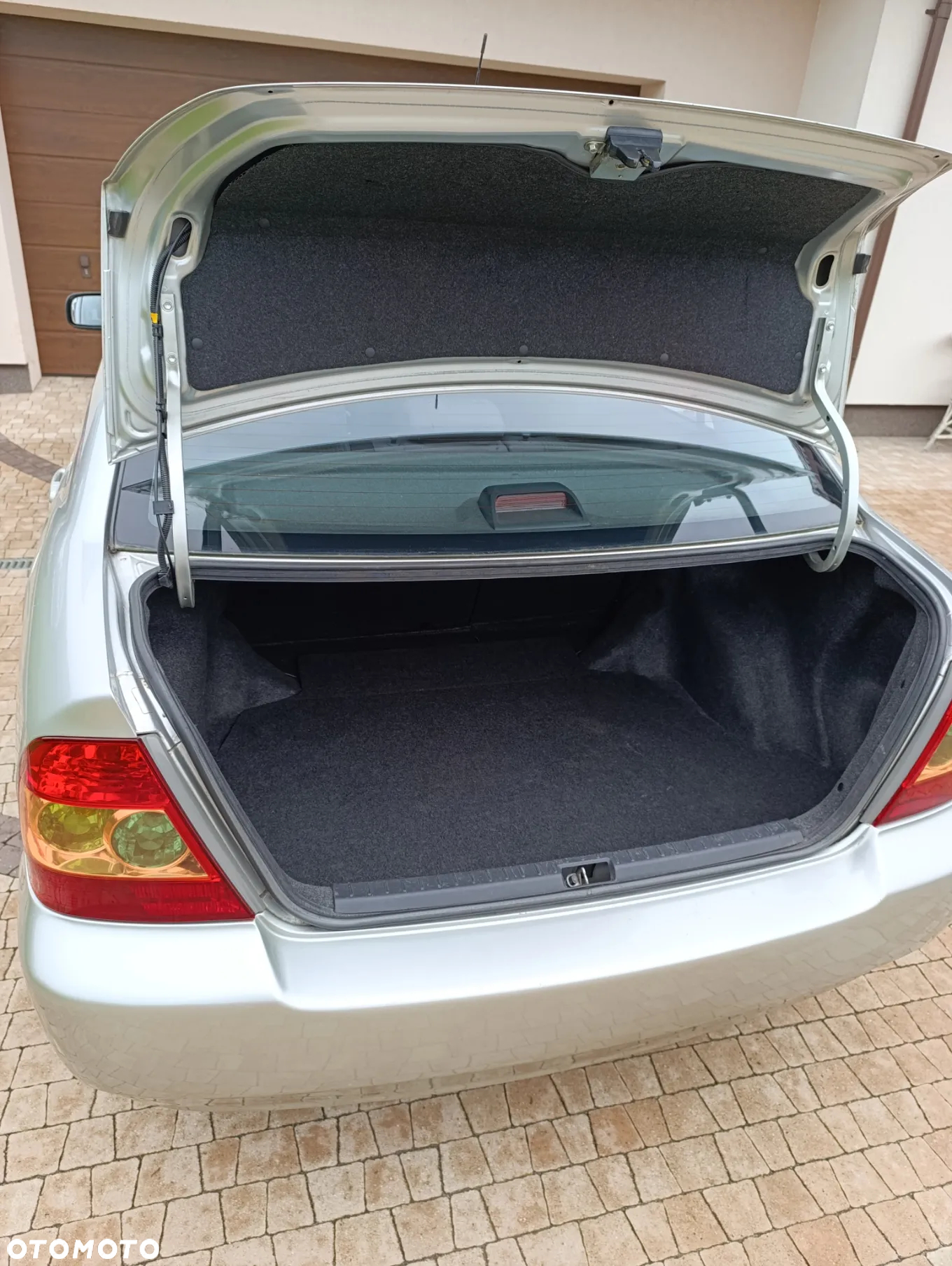 Toyota Corolla 1.4 VVT-i Terra - 9