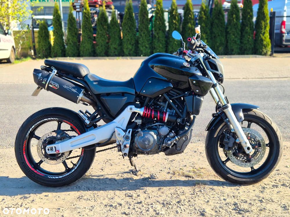 Yamaha MT - 4