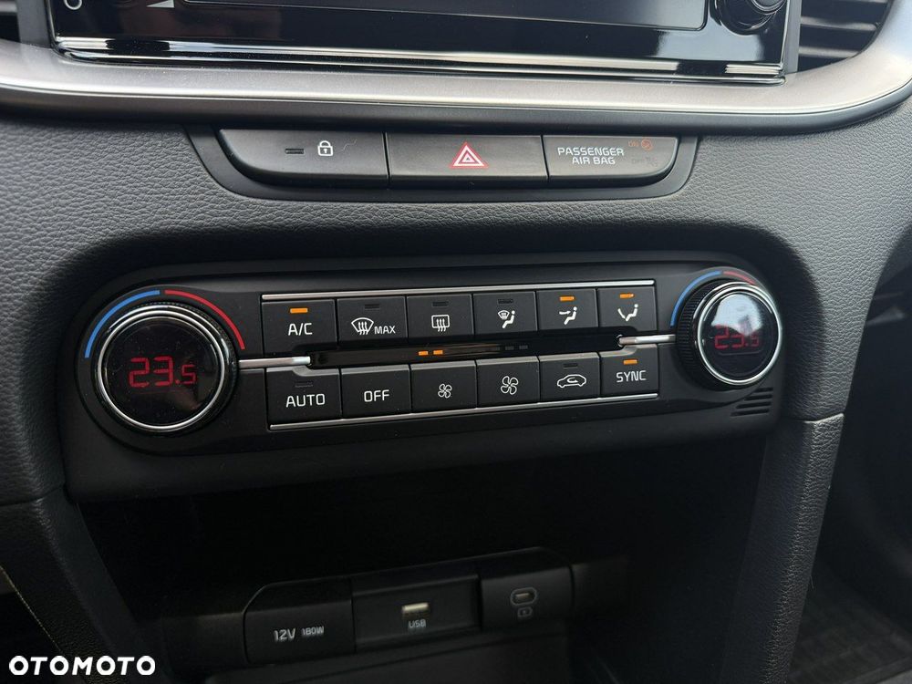 Kia Ceed 1.5 T-GDI M - 27
