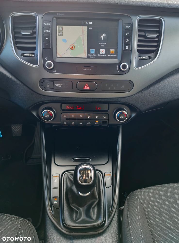Kia Carens 1.6 GDI Dream-Team Edition - 21