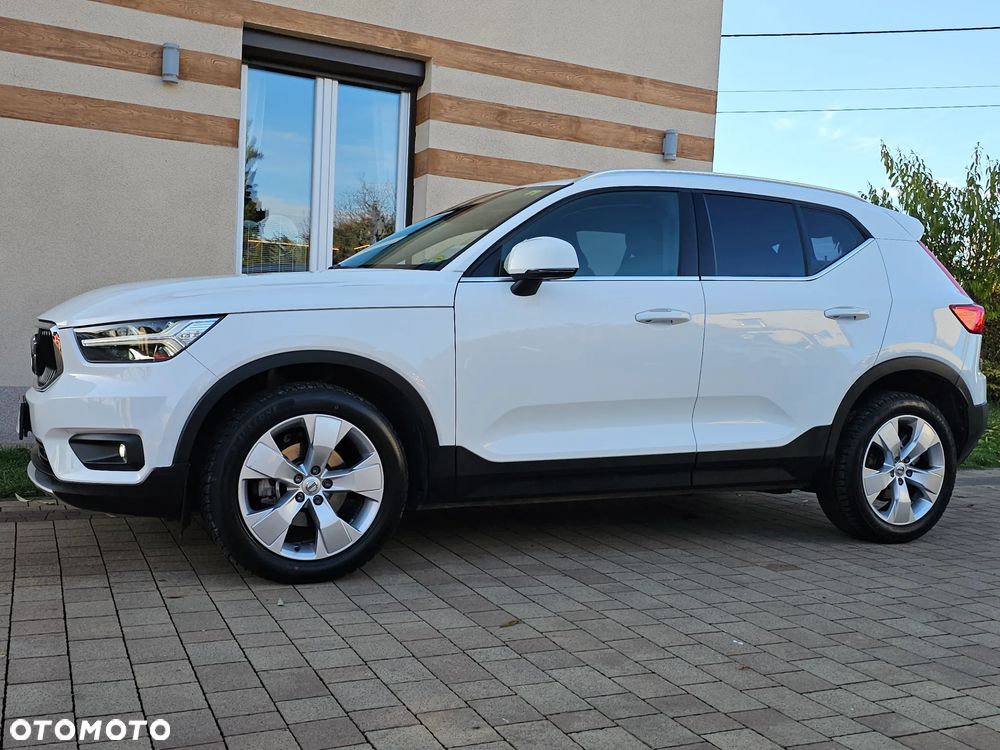 Volvo XC 40 D3 SCR Momentum - 6