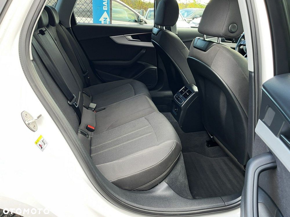 Audi A4 Allroad - 35