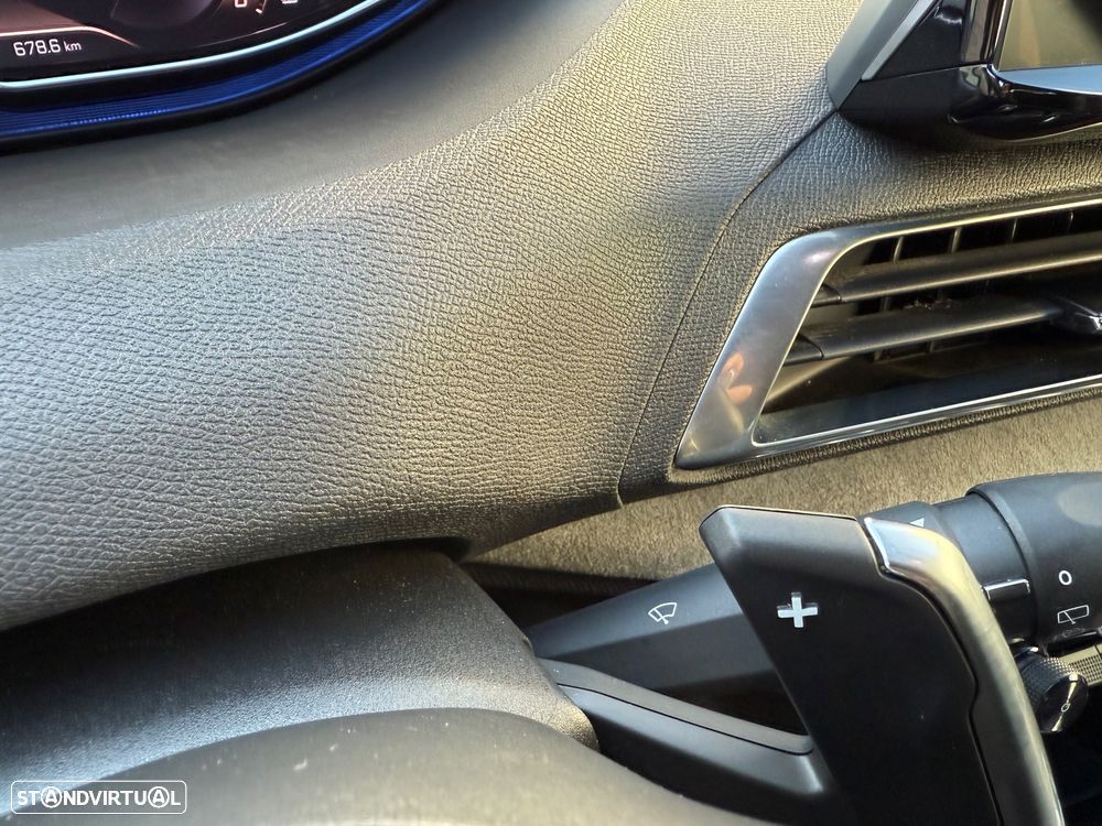 Peugeot 3008 1.5 BlueHDi GT Line EAT8 - 30