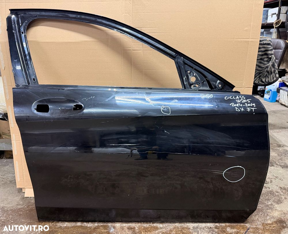 Usa dreapta fata MERCEDES C-class W205 an 2014-2019 cu defect - 2