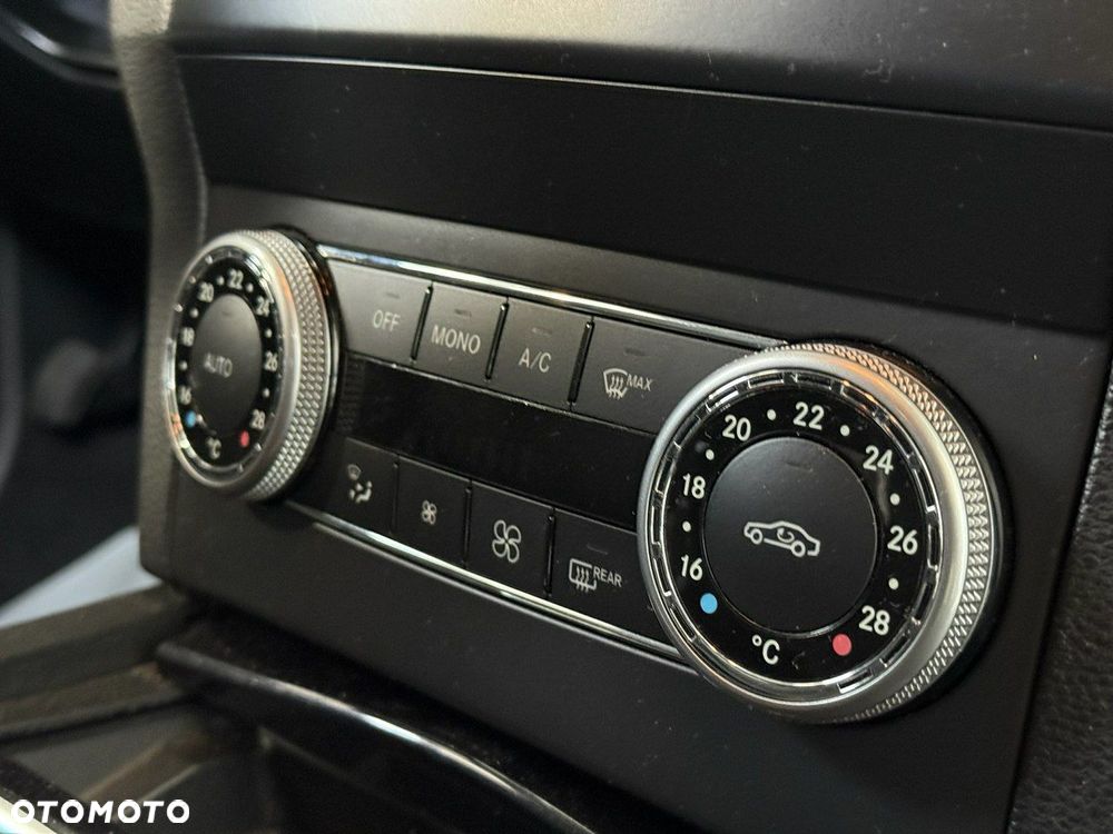 Mercedes-Benz GLK - 9