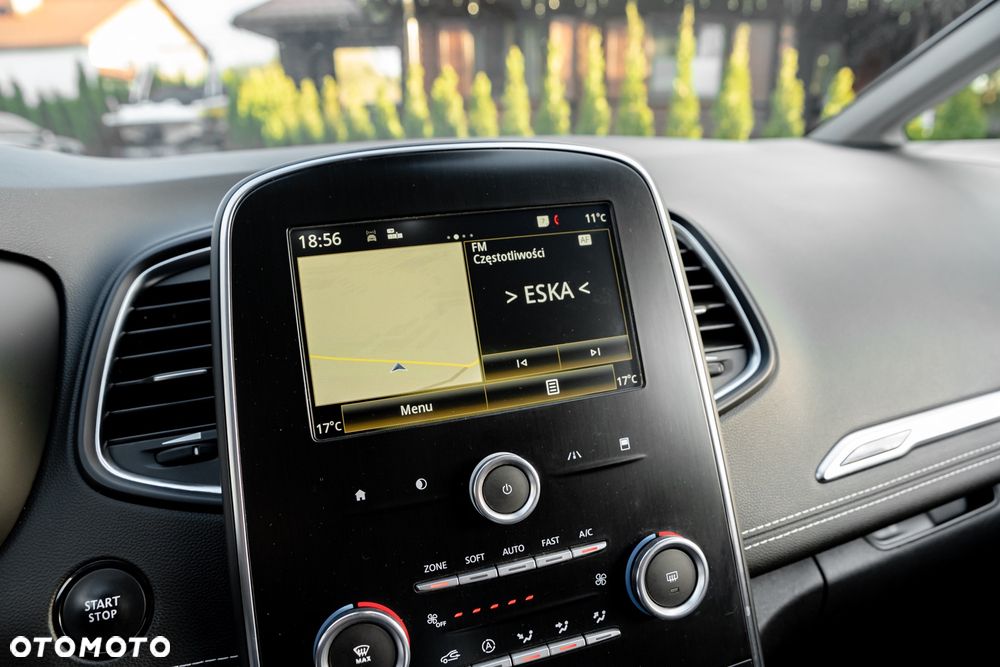 Renault Grand Scenic TCe 140 GPF EDC INTENS - 28