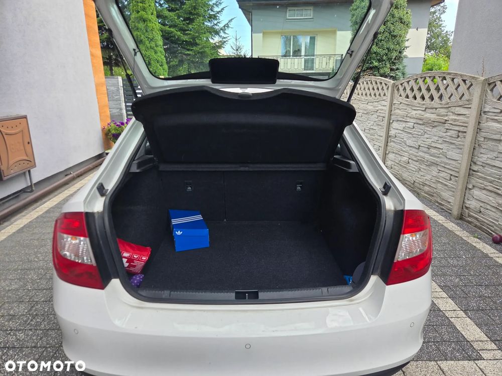 Skoda RAPID 1.6 TDI DPF Joy - 6