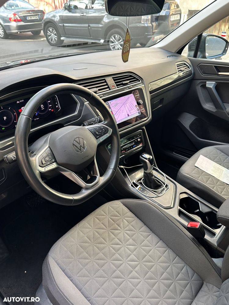 Volkswagen Tiguan - 10