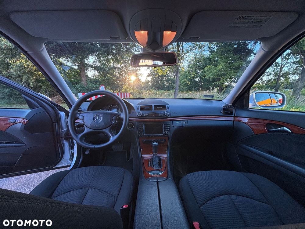 Mercedes-Benz Klasa E 220 T CDI Automatik Classic DPF - 10